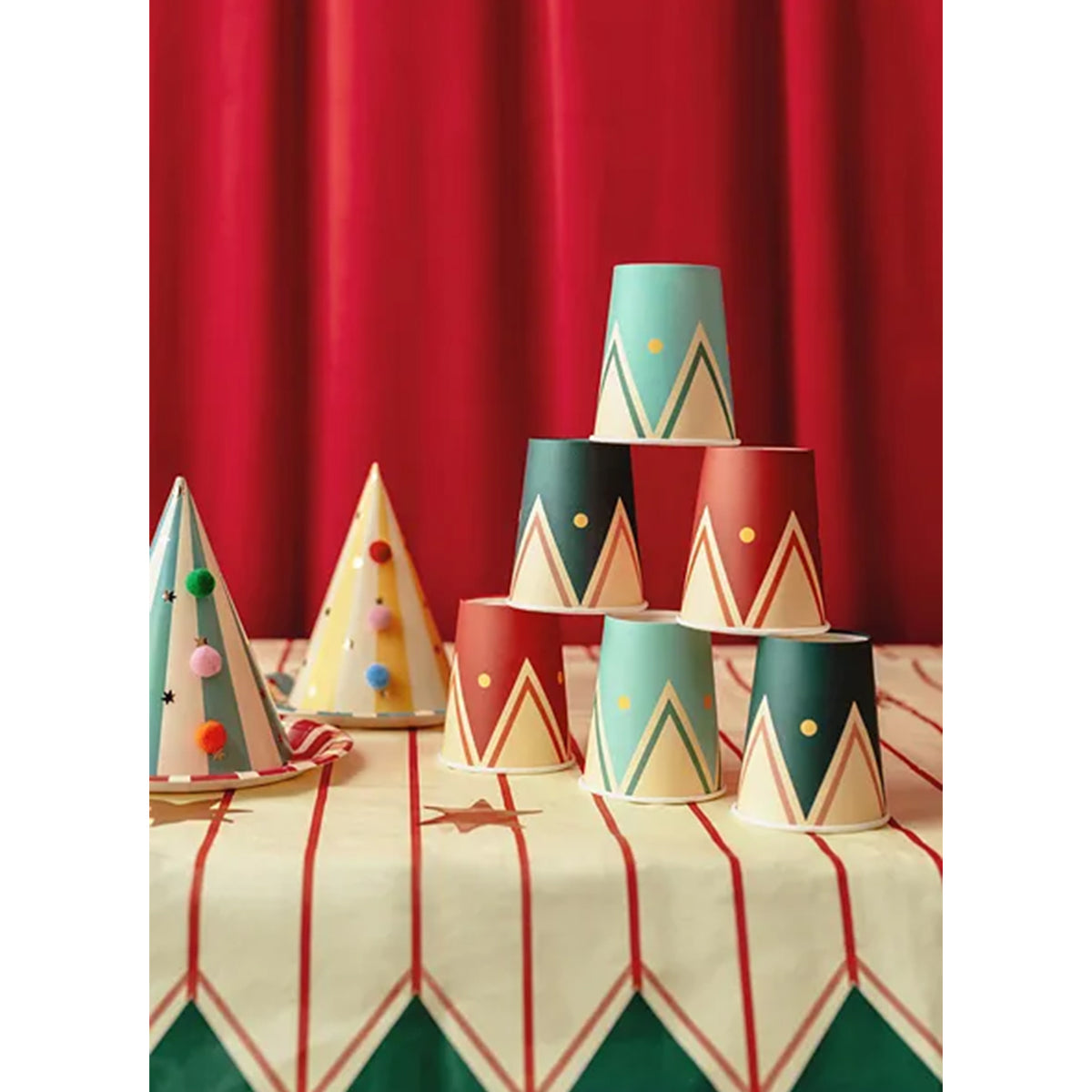 6 Pappbecher - 220ml - Circus