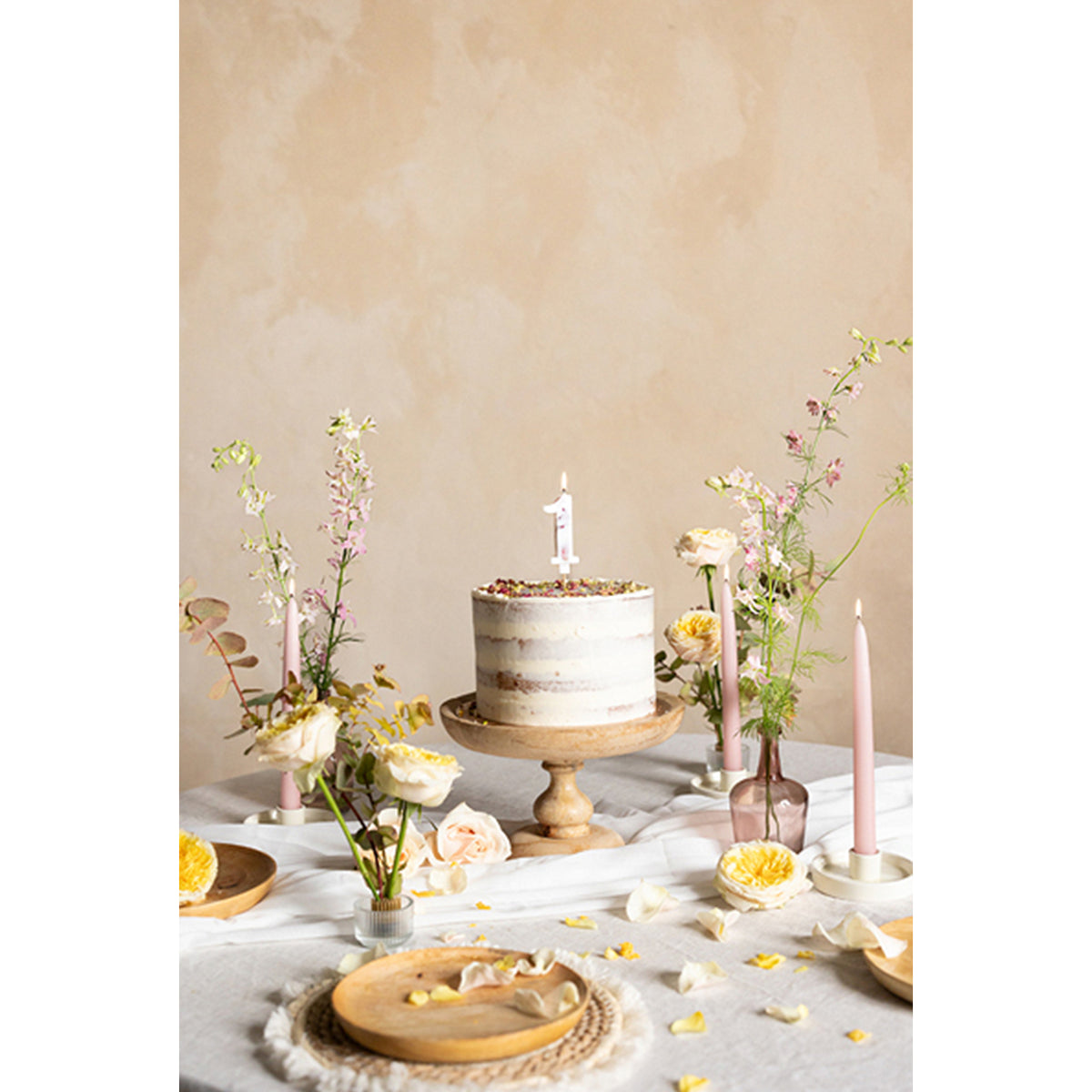 1 Kuchenkerze - Zahl 1 - Blütenblätter